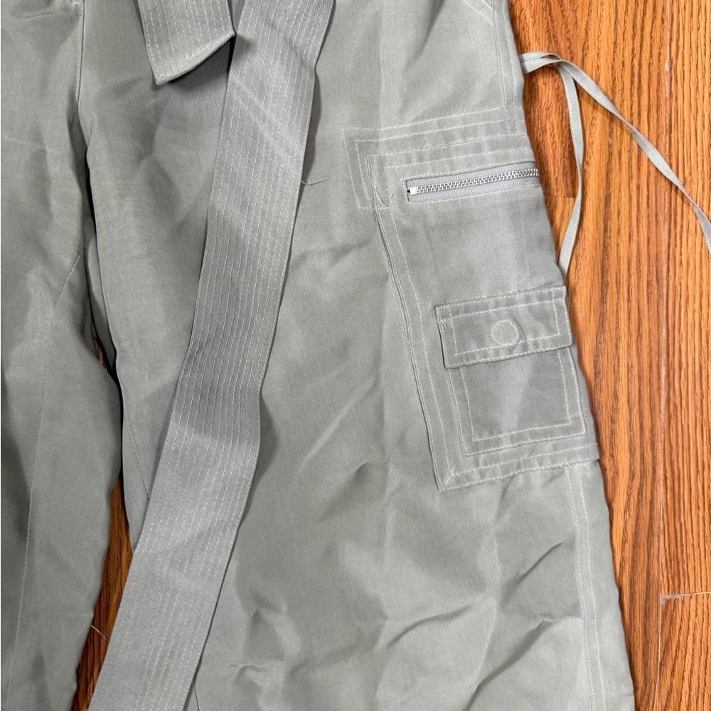 ISDA & Co. 100% Silk Wide Leg Cargo Pants Tie Waist Sage Green Size 4. - Picture 3 of 7